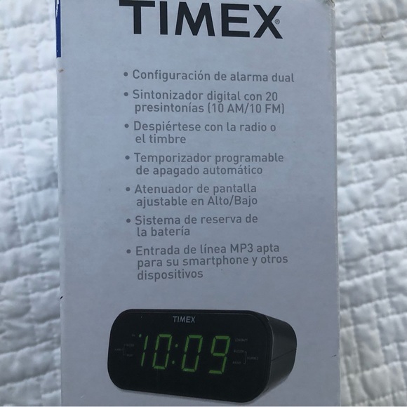 New In Box: Timex Audio AM/FM Dual Alarm Clock with Digital Tuning - 20 Presets - Picture 5 of 6